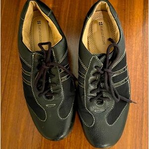 Black Leather Naturalizer Sneaker